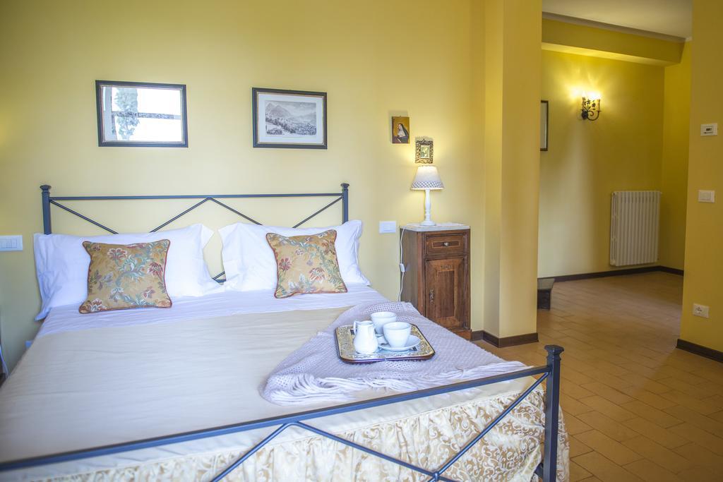 Tenuta Macetona Celle sul Rigo Kamer foto